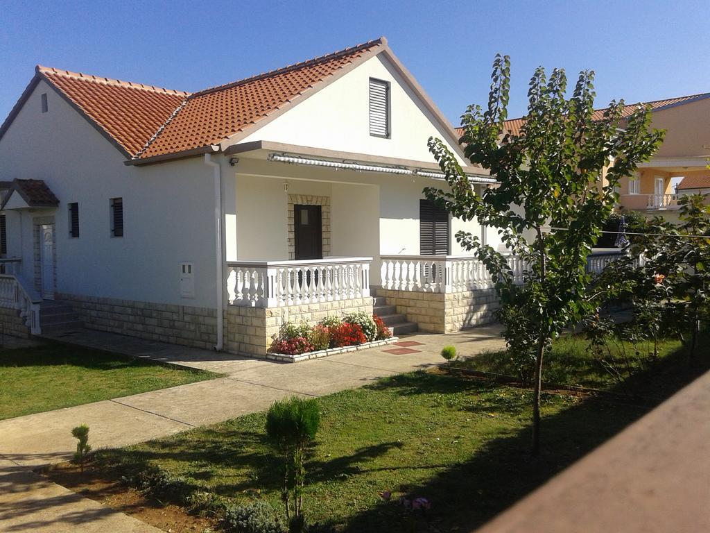 Apartment Mirjana 比比涅 外观 照片